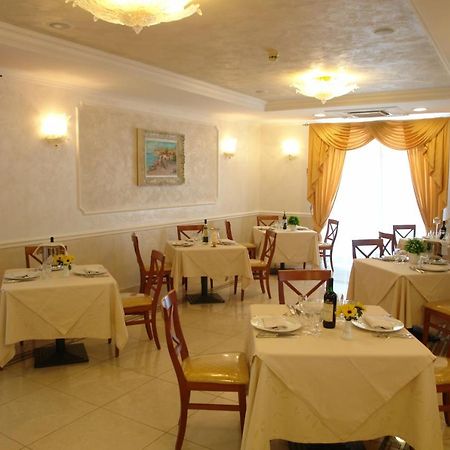 Hotel Di Cosmo 圣乔瓦尼·罗通多 外观 照片