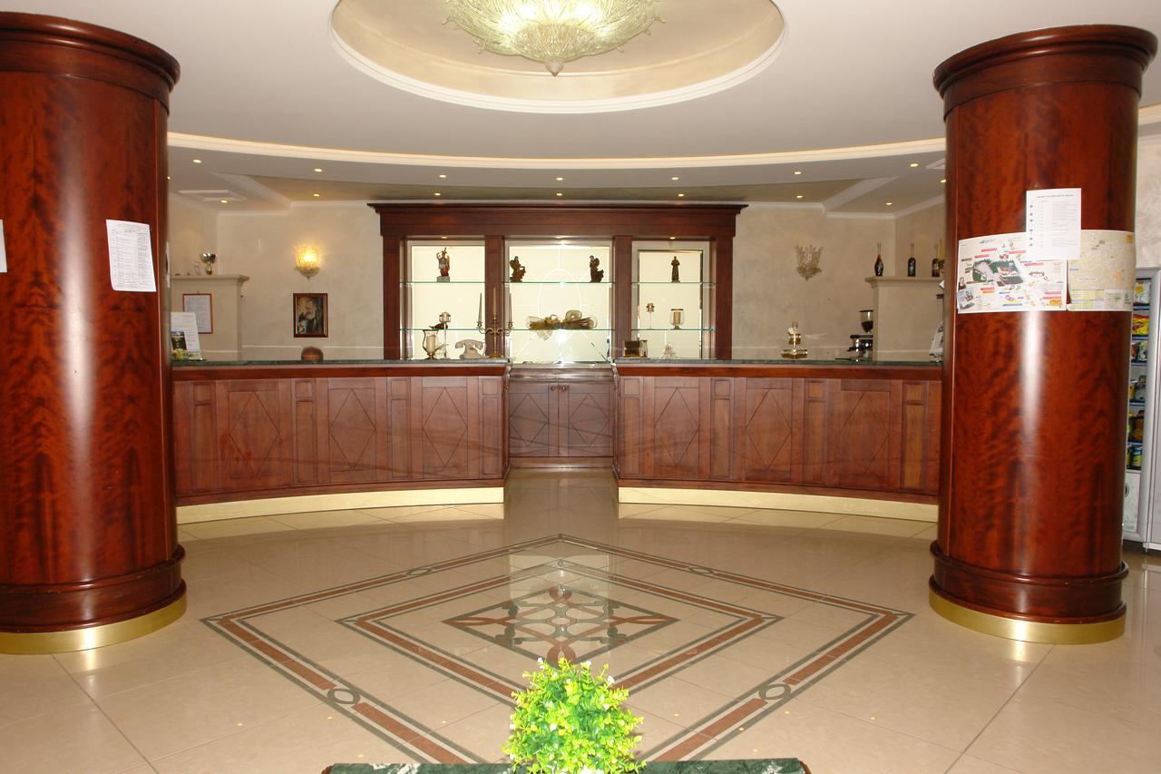 Hotel Di Cosmo 圣乔瓦尼·罗通多 外观 照片